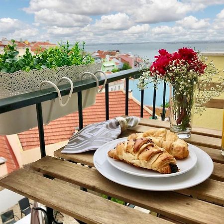 Comfortable Apartment With Balcony And Sea View In Lisbon 50 M² Exterior photo