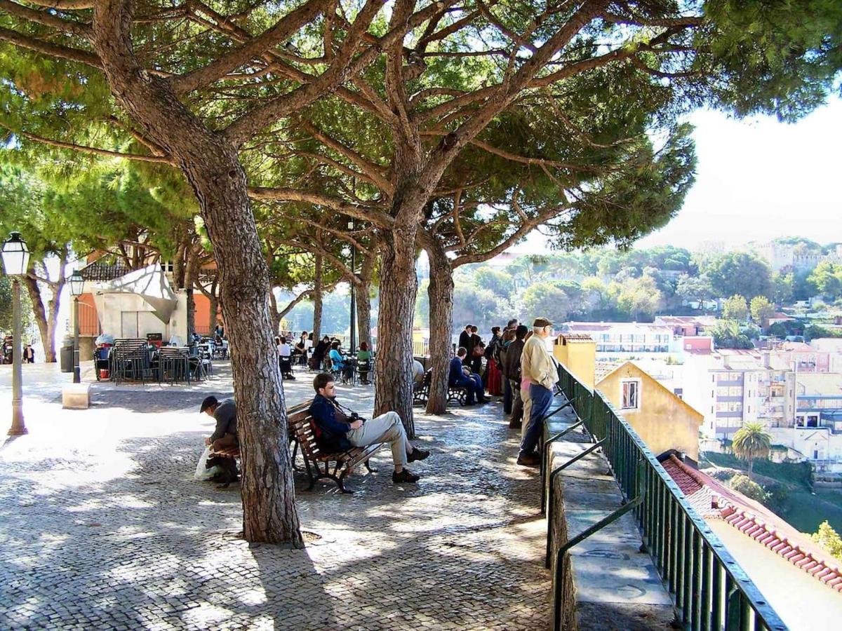 Comfortable Apartment With Balcony And Sea View In Lisbon 50 M² Exterior photo